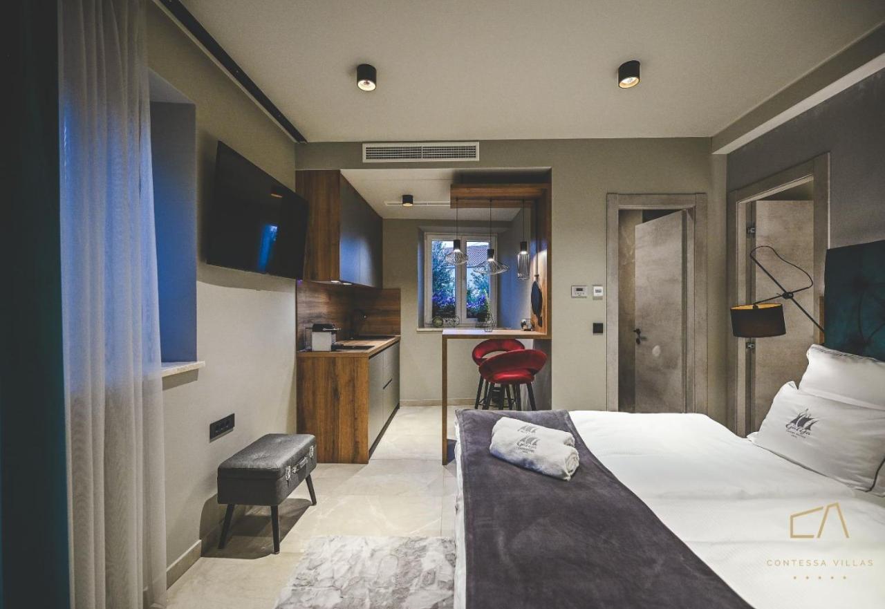 Galija Luxury Suites 克尔克 外观 照片