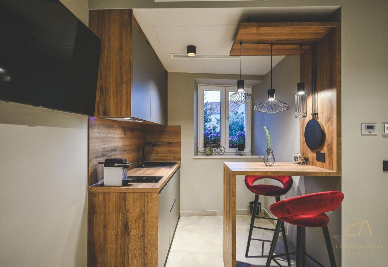Galija Luxury Suites 克尔克 外观 照片